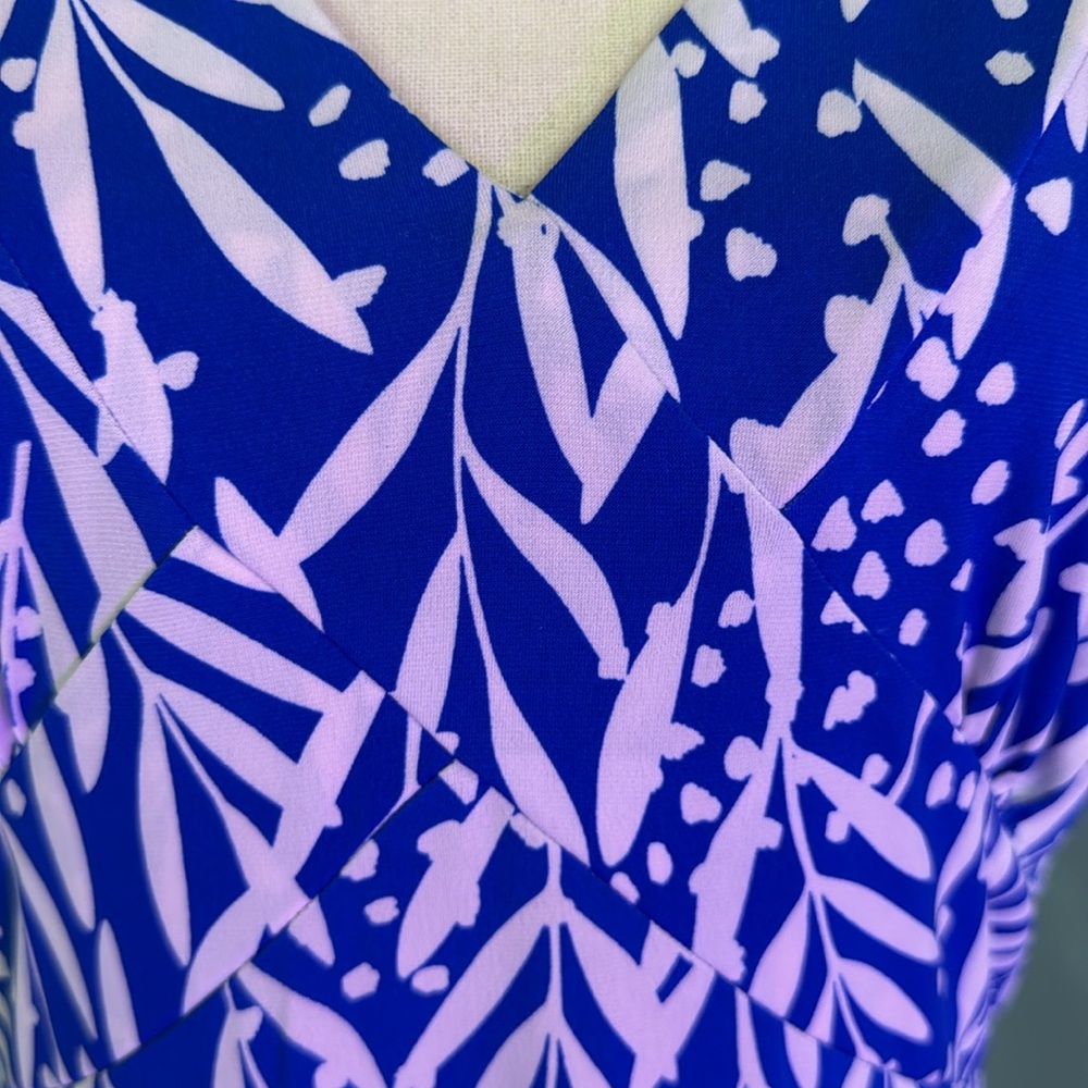 NWT Blue & White London Times Dress. Size 12. Very Flattering - Picture 9 of 12